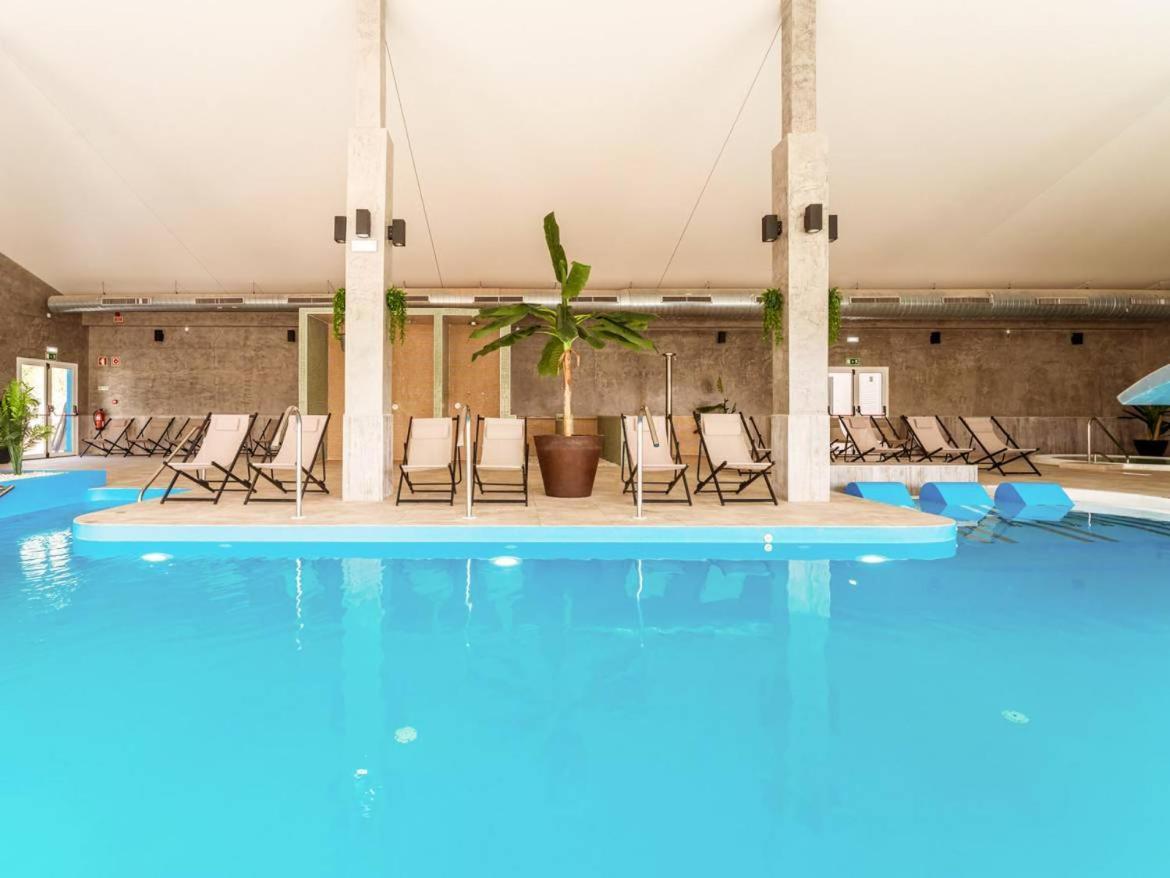 Kampaoh Sao Martinho Do Porto Hotel Bagian luar foto